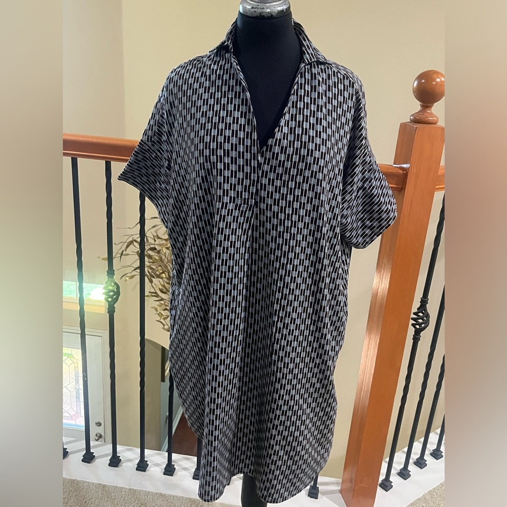 Mata Traders Black and White Geometric Mini Dress